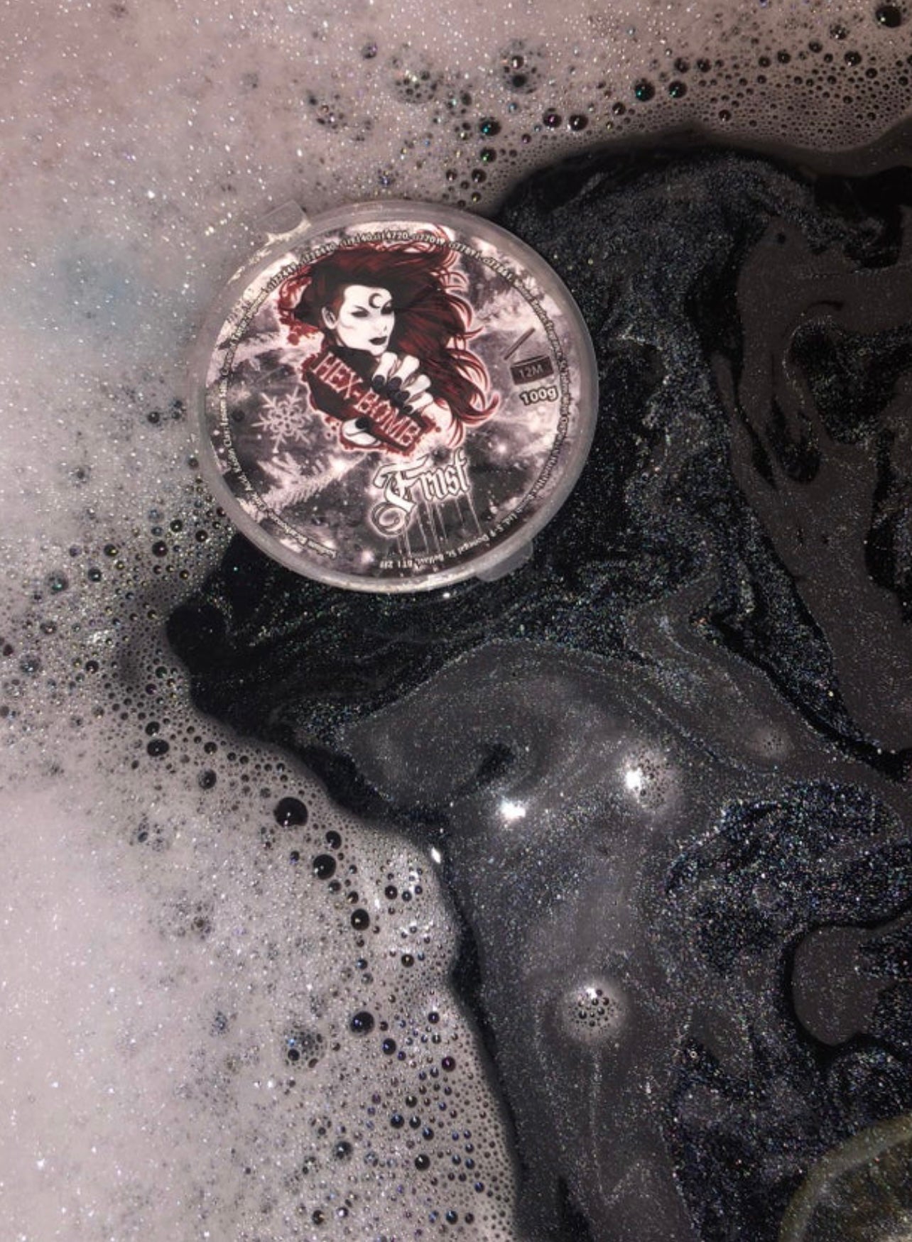 Black frost- winter snowflake Hexbomb