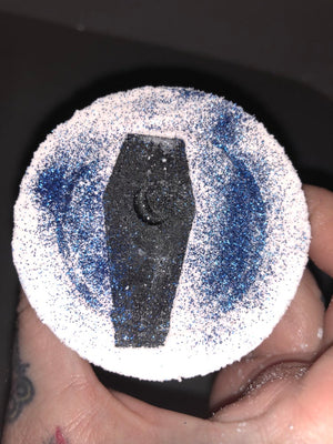 Sacred Ice Grey Blue Luxus-Badebombe aus Metall mit Einwegseife