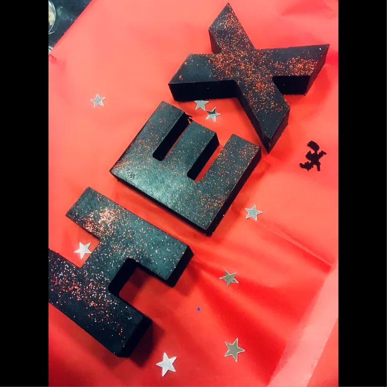 Hex the Halls Hexmas 6 Items Gift Box