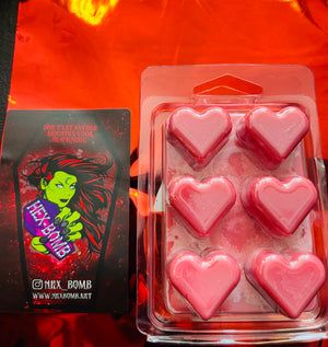 Hexxed hearts bathory heart clam shell soy wax melts